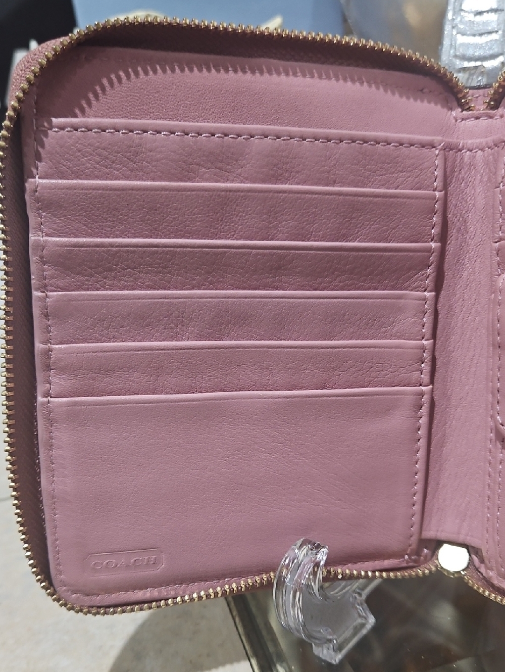 Coach Saffiano Zip-Around Wallet in Dusty Mauve EUC - Picture 10 of 12